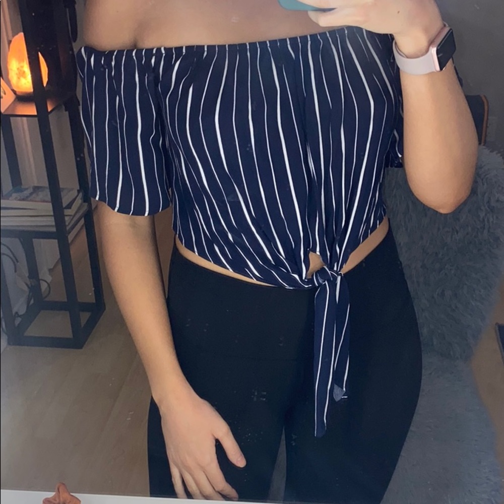 Pacsun crop top